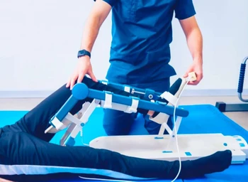 فیزیوتراپی زانو با دستگاه سی پی ام